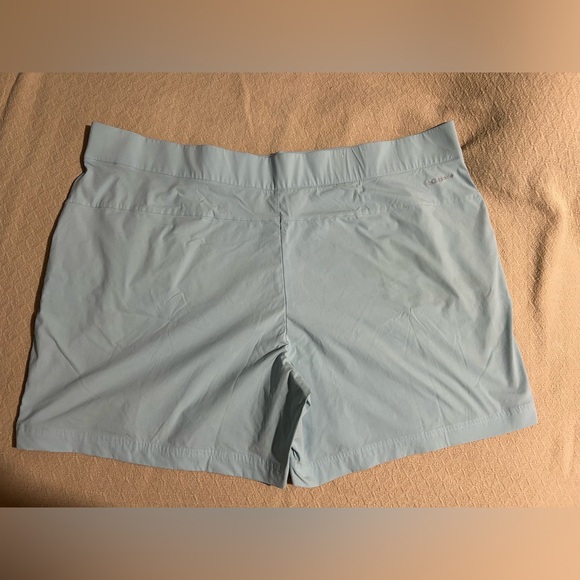 Columbia Black and Light Blue Shorts Bundle Women’s 3X - Picture 6 of 7